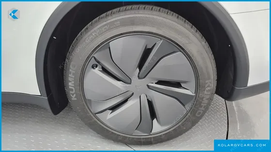 TESLA MODEL Y PREMIUM RWD