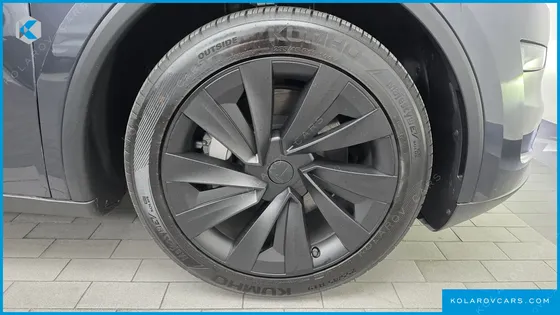 TESLA MODEL Y PREMIUM LONG RANGE AWD