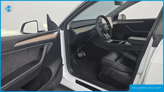 TESLA MODEL Y RWD