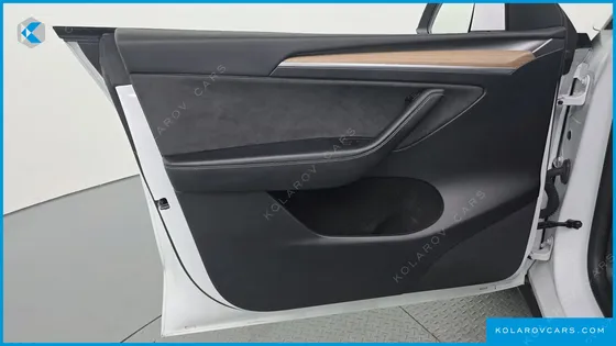 TESLA MODEL Y RWD