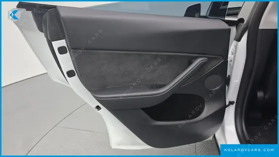 TESLA MODEL Y RWD