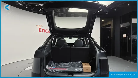 TESLA MODEL Y L LONG RANGE AWD