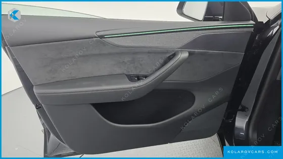 TESLA MODEL Y L LONG RANGE AWD