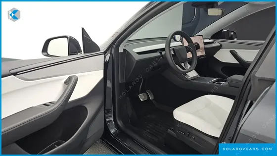TESLA MODEL Y RWD