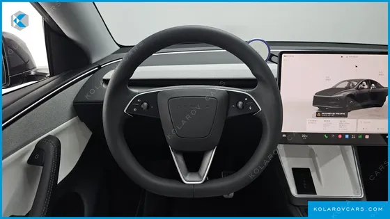 TESLA MODEL Y RWD