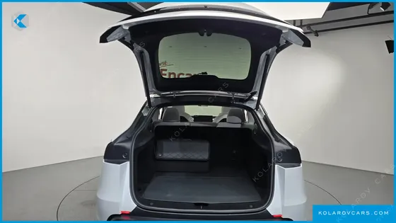 TESLA MODEL Y RWD