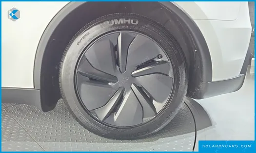 TESLA MODEL Y RWD