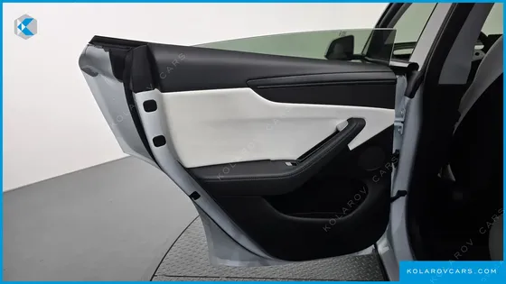 TESLA MODEL Y RWD