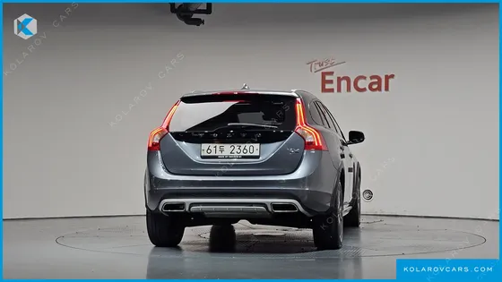 VOLVO V60 D4