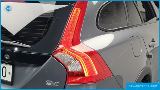 VOLVO V60 D4