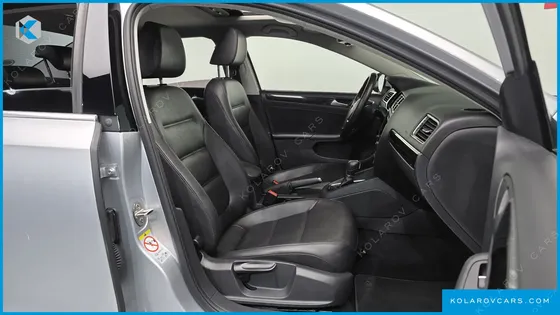 VOLKSWAGEN JETTA 2.0 TDI BLUEMOTION PREMIUM