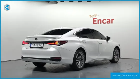 LEXUS ES EXECUTIVE