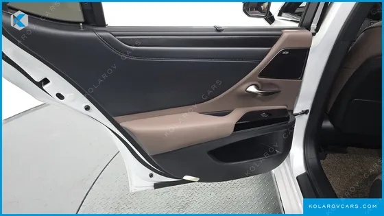 LEXUS ES EXECUTIVE