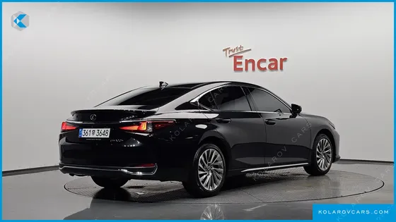 LEXUS ES EXECUTIVE