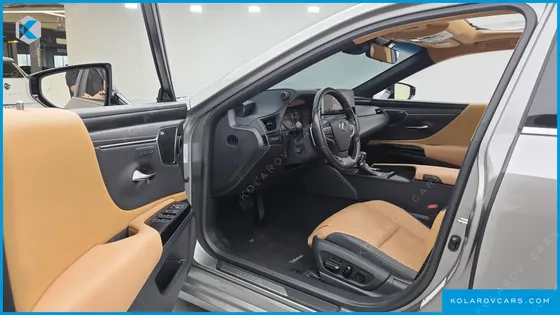 LEXUS ES EXECUTIVE