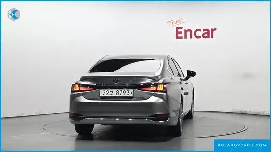 LEXUS ES LUXURY PLUS