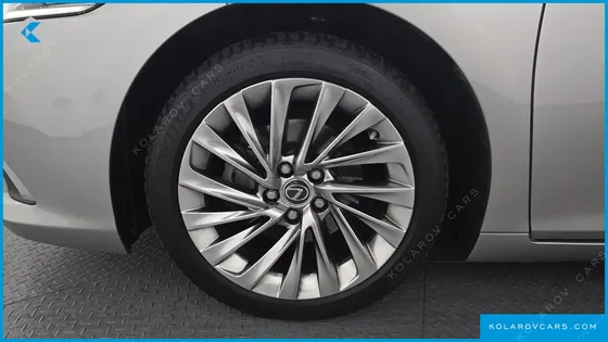 LEXUS ES LUXURY PLUS