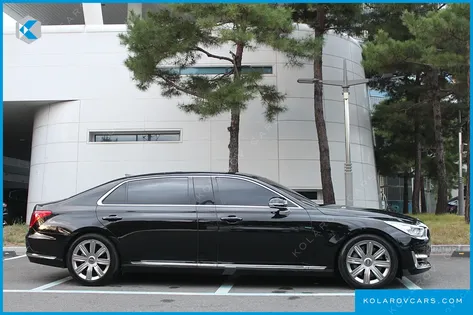 GENESIS EQ900 5.0 GDI AWD LIMOUSINE