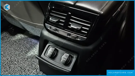 GENESIS EQ900 3.8 GDI AWD