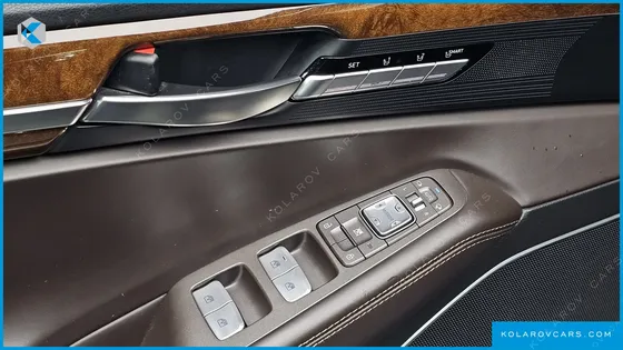 GENESIS EQ900 3.8 GDI AWD