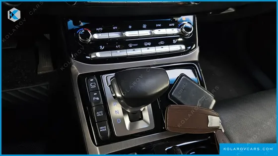 GENESIS EQ900 3.8 GDI AWD