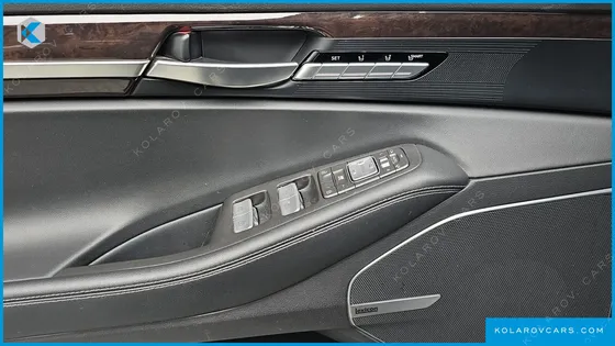 GENESIS EQ900 3.8 GDI AWD