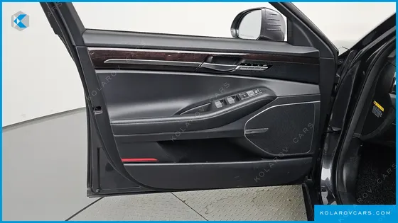 GENESIS EQ900 3.8 GDI AWD