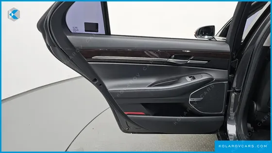 GENESIS EQ900 3.8 GDI AWD