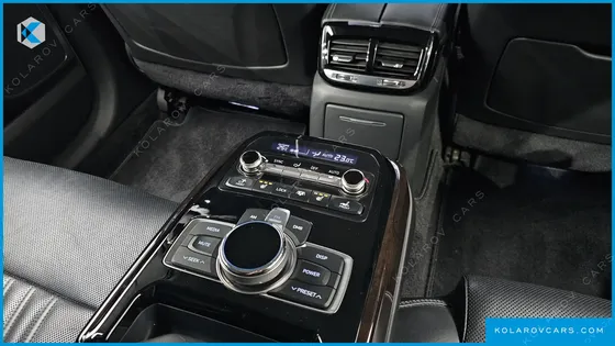 GENESIS EQ900 3.8 GDI AWD