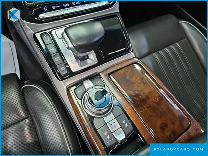 GENESIS EQ900 5.0 GDI AWD LIMOUSINE