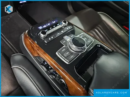 GENESIS EQ900 5.0 GDI AWD LIMOUSINE