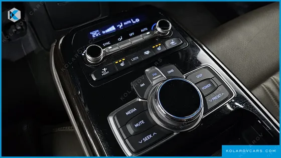 GENESIS EQ900 3.8 GDI AWD