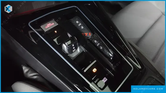 VOLKSWAGEN GOLF 2.0 GTI