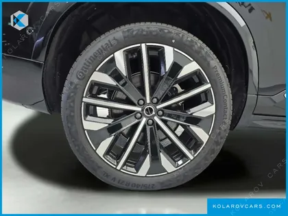 VOLVO XC90 T8 ULTRA BRIGHT HYBRID