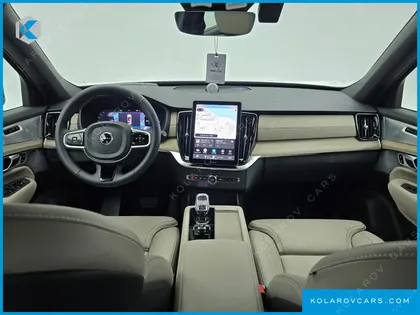 VOLVO XC90 T8 ULTRA BRIGHT HYBRID