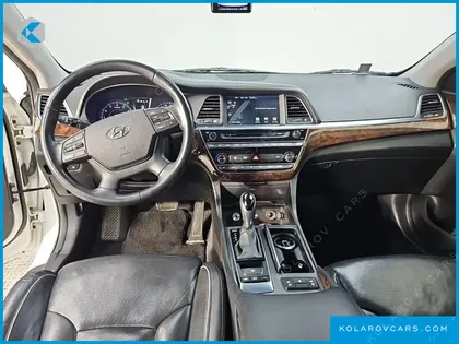 HYUNDAI ASLAN G300  MODERN