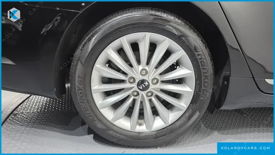 KIA K7 3.0 LPI LUXURY (RENTAL CAR)
