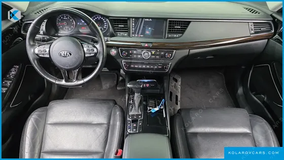 KIA K7 3.0 LPI LUXURY (RENTAL CAR)