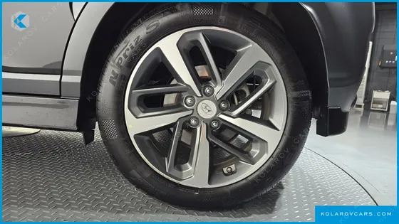 HYUNDAI KONA 1.6 TURBO 2WD FLUX