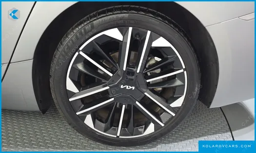 KIA K8 SIGNATURE