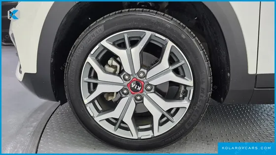 KIA SELTOS GASOLINE 1.6 TURBO 2WD