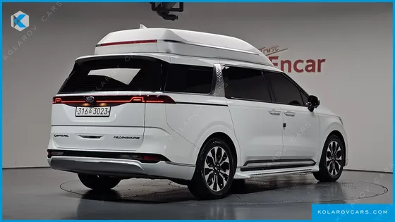 KIA CARNIVAL GASOLINE 9-SEATER HI-LIMOUSINE