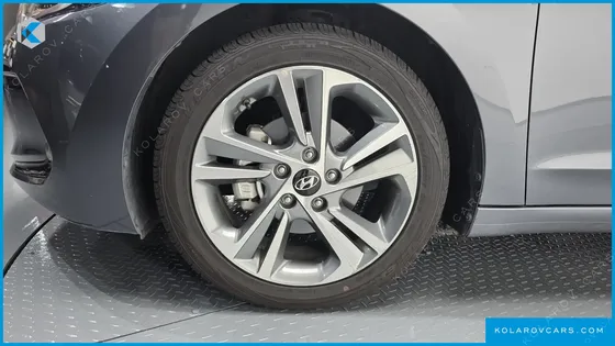 HYUNDAI ELANTRA (AVANTE) 1.6 GDI VALUE PLUS