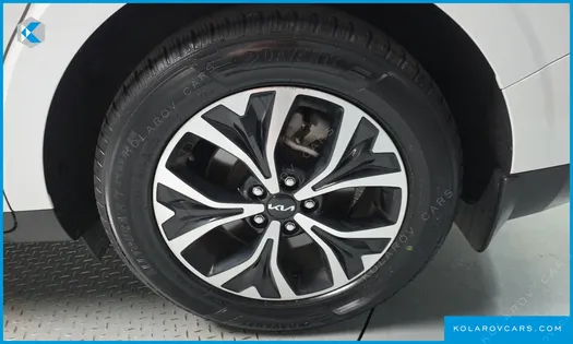 KIA CARNIVAL DIESEL 11-SEATER NOBLESSE