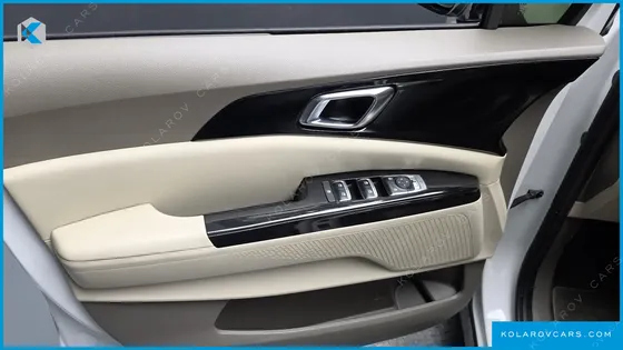 KIA CARNIVAL DIESEL 11-SEATER NOBLESSE