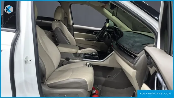 KIA CARNIVAL DIESEL 11-SEATER NOBLESSE