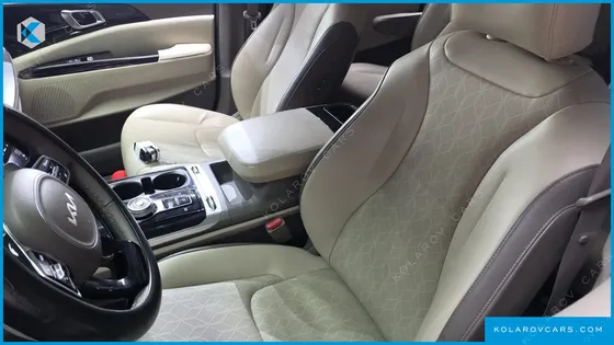 KIA CARNIVAL DIESEL 11-SEATER NOBLESSE