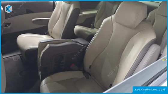 KIA CARNIVAL DIESEL 11-SEATER NOBLESSE