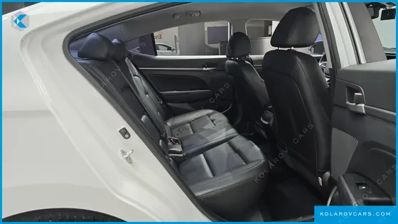 HYUNDAI ELANTRA (AVANTE) 1.6 GDI SMART