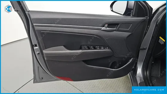 HYUNDAI ELANTRA (AVANTE) 1.6 GDI SMART